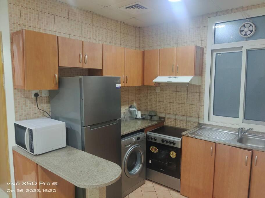 Amazing 1br Apt At Silicon Oasis For Family Apartment
